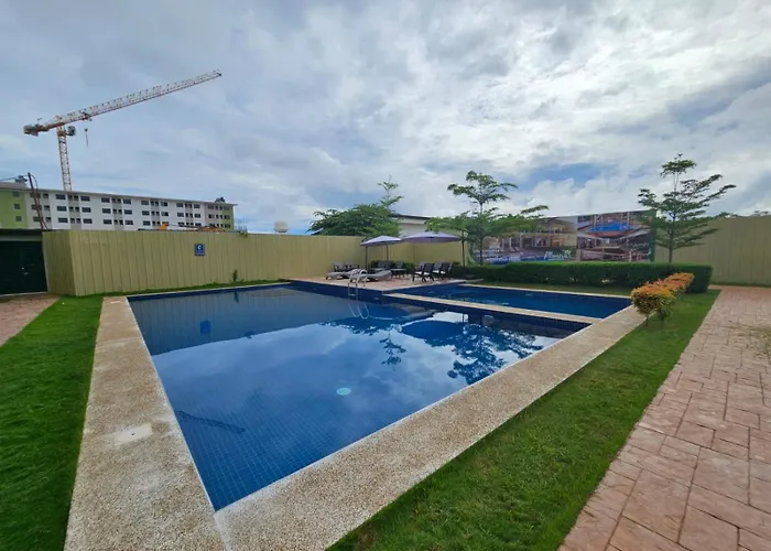 Primerose Manor - Near Mactan Airport & Beaches Lägenhet Pajak
